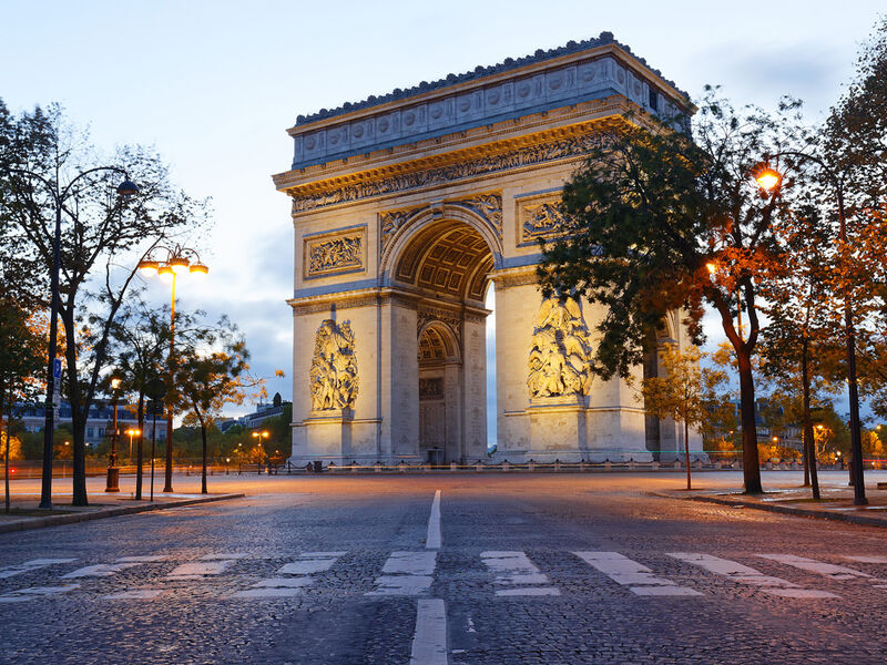 İzmir`den Direket Hareket Görkemli Üçlü Benelüx & Fransa & Almanya 7 Gece - SuxExpress ile 28 Aralık (Yılbaşı Özel) AT1234
